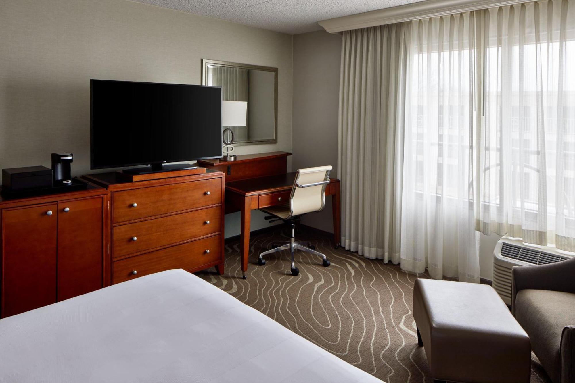 Detroit Metro Airport Marriott Hotel Romulus Buitenkant foto